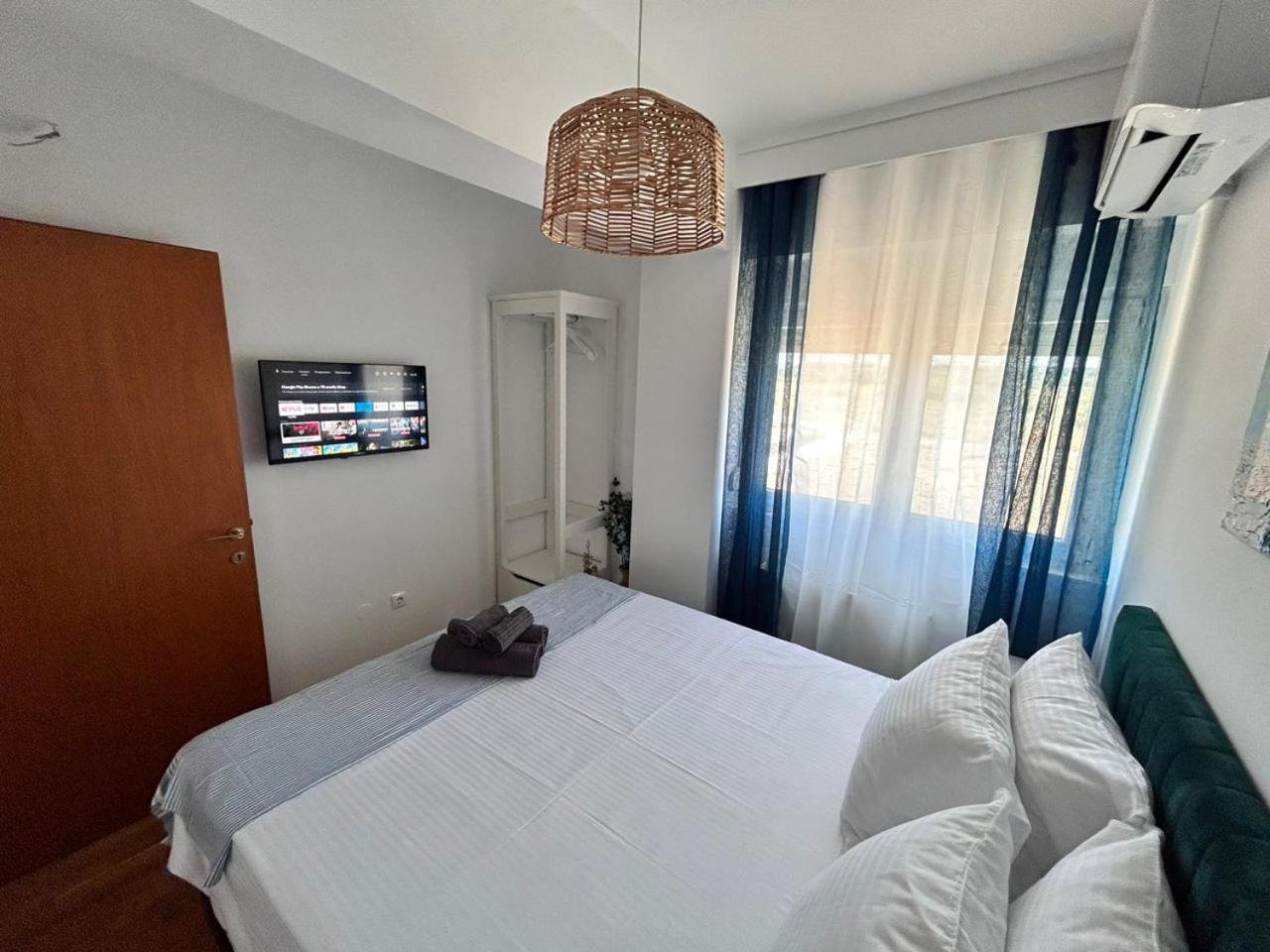 Apartment Sea Breeze Iii