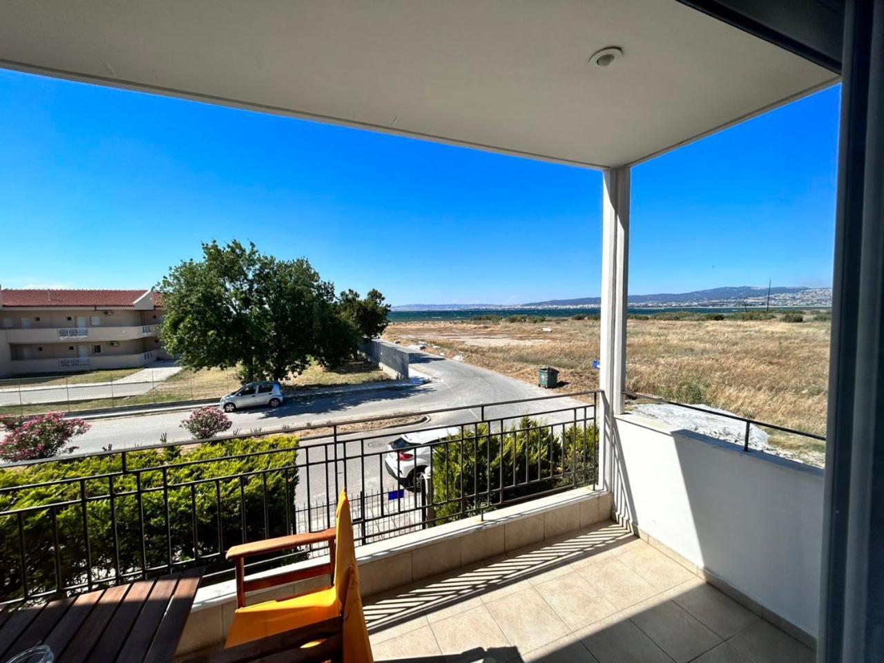 Apartment Sea Breeze Iii
