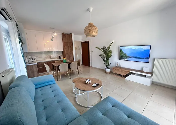 Sea Breeze III Apartment